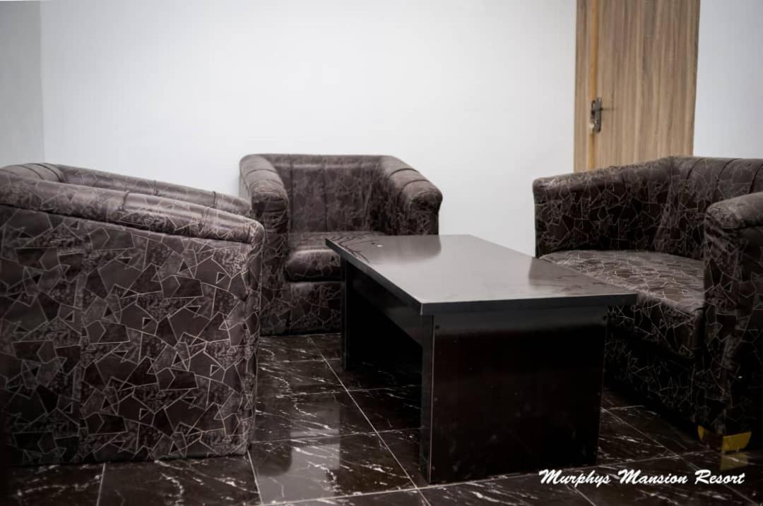 Murphy'S Mansion Resort Umuahia Екстер'єр фото